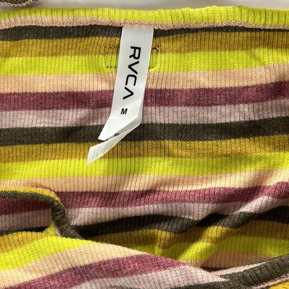 RVCA - NWT Hattrick Ribbed Crop Top - Picture 11 of 12